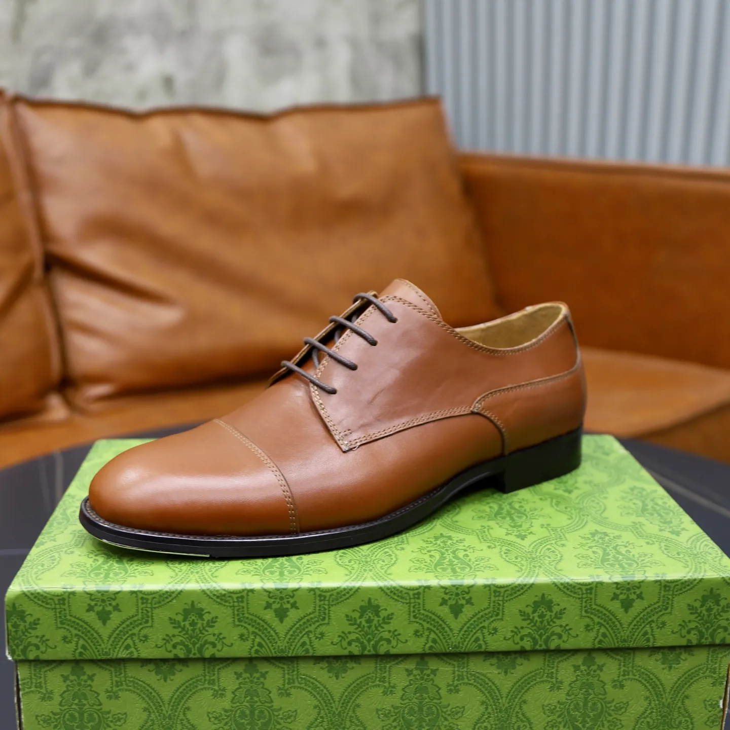 Men's shoes 💰660💰🙅‍♂️🙅‍♂️🙅‍♂️Niuli Brand: Gucci GuCCI Standard code: Men's code 39-44 (45 can be customized) Grade: Same style as the official website Original quality Material: Original cowhide surface Comfortable cowhide lining Original outsole Style category: Men's fashionable casual leather shoes Distinguished big-name luxury elements, top luxury Color: actual picture color